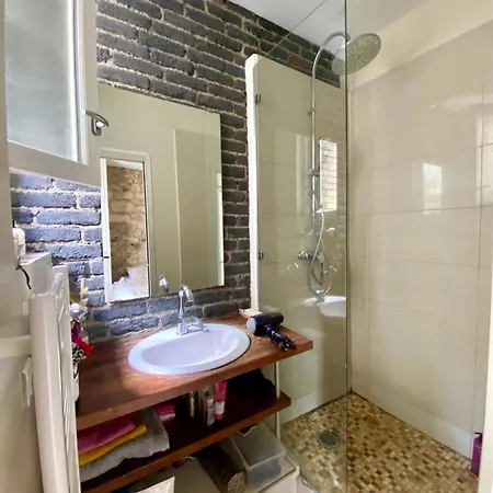 Modern In Apartamento